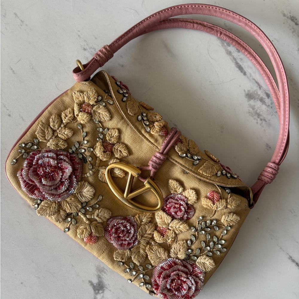 Valentino Garavani Floral Beaded Shoulder Bag - Picture 16 of 16